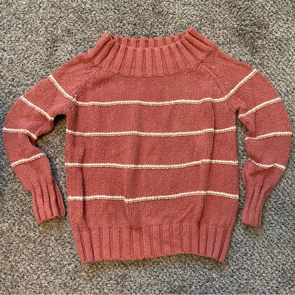 Wide neck striped sweater 🤍